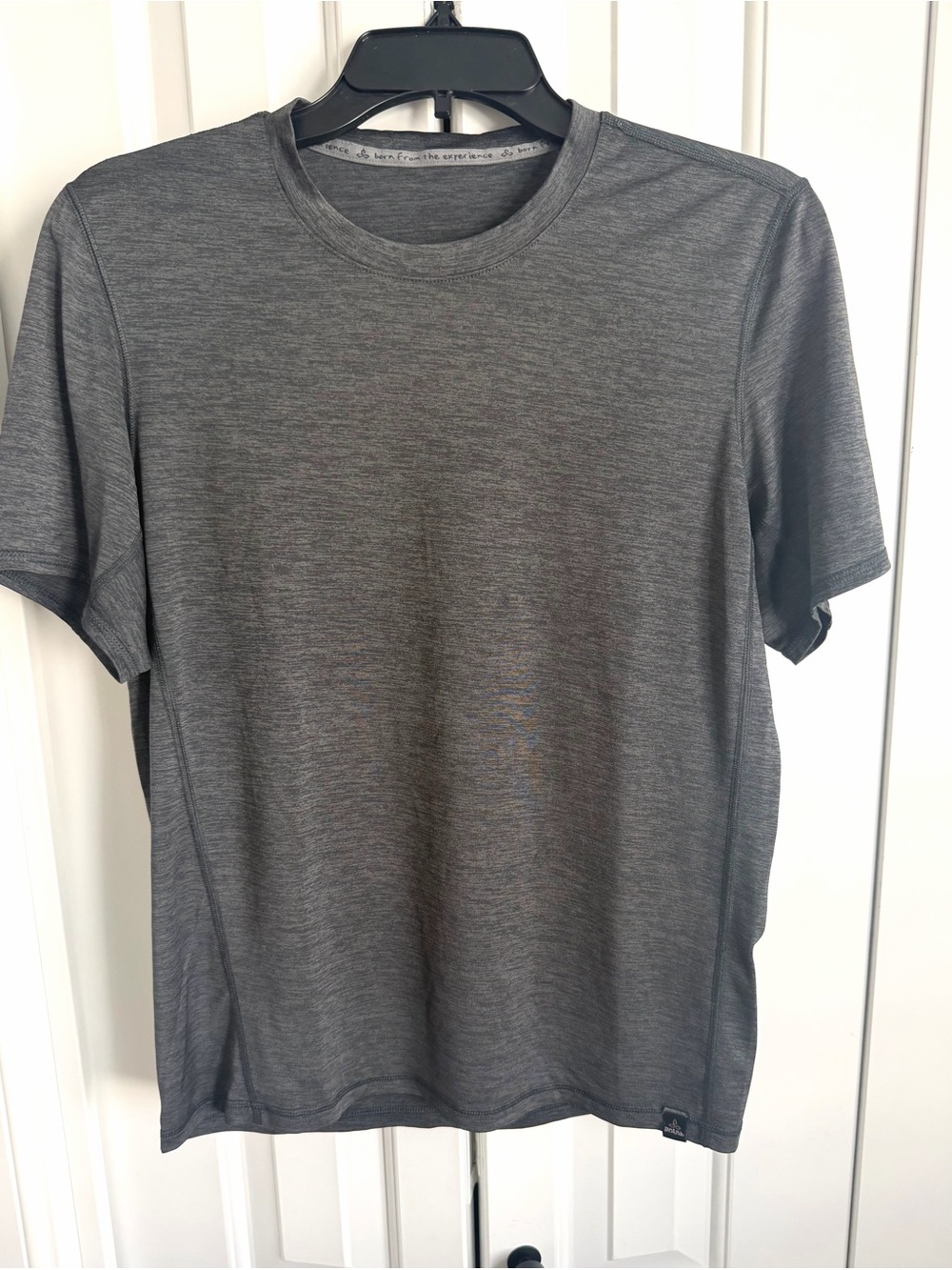 Prana Men's Heathered Gray Short Sleeve Performance Tee Size S